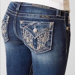 NWOT: Buckle Miss Me Signature Boot Cut Jeans